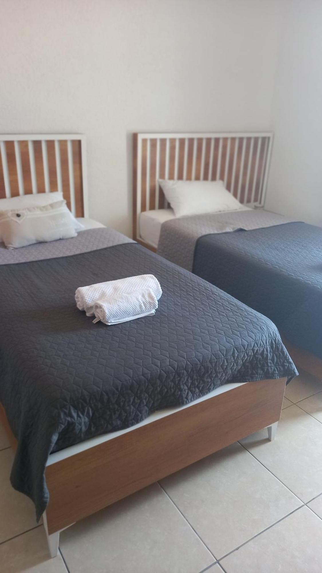 Apartmani Dini 乌尔齐尼 客房 照片