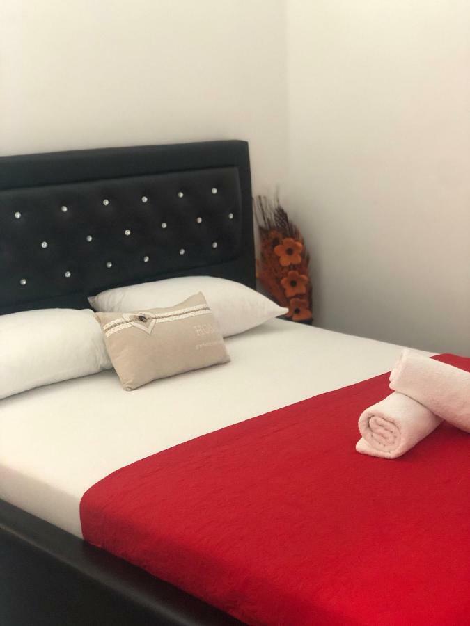 Apartmani Dini 乌尔齐尼 外观 照片